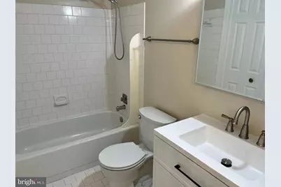 [Address not provided], Oakton, VA 22124 - Photo 18