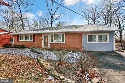 5608 Ottawa Road, Centreville, VA 20120 - Photo 2