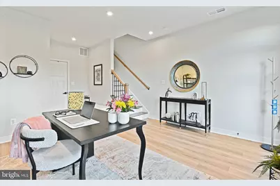 14008 Airfoil Road, Herndon, VA 20171 - Photo 8