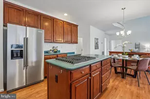 12756 Alder Woods Dr, Fairfax, VA 22033 - Photo 18