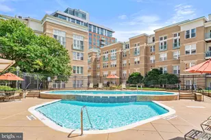 12001 Market St, Reston, VA 20190 - Photo 24