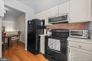 5824 Rexford Dr, Springfield, VA 22152 - Photo 10