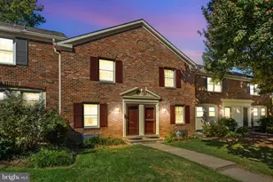 5824 Rexford Dr, Springfield, VA 22152 - Photo 2