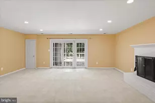 5439 Plymouth Meadows Ct, Fairfax, VA 22032 - Photo 12