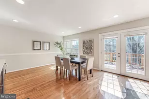 4261 Fox Lake Dr, Fairfax, VA 22033 - Photo 14