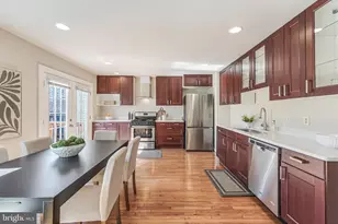 4261 Fox Lake Dr, Fairfax, VA 22033 - Photo 16