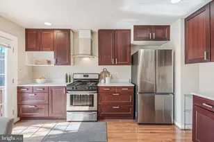 4261 Fox Lake Dr, Fairfax, VA 22033 - Photo 10