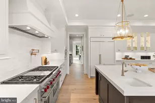 5850 Upton St, McLean, VA 22101 - Photo 36