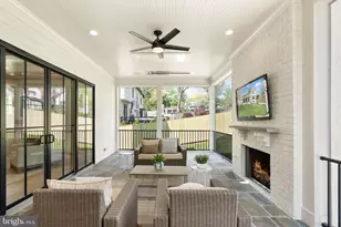 5850 Upton St, McLean, VA 22101 - Photo 48