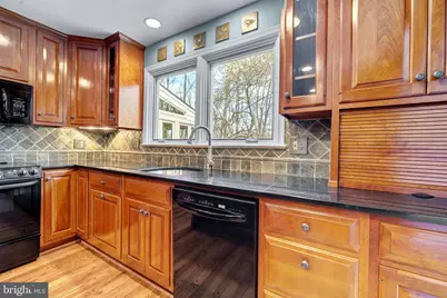 9508 Brian Jac Lane, Great Falls, VA 22066 - Photo 24