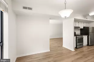 2042 Royal Fern Ct, Reston, VA 20191 - Photo 6