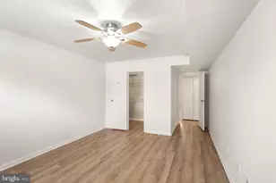 2042 Royal Fern Ct, Reston, VA 20191 - Photo 10