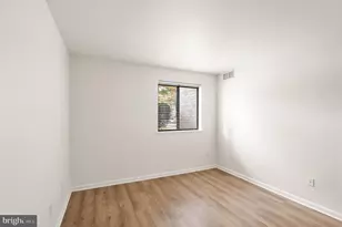 2042 Royal Fern Ct, Reston, VA 20191 - Photo 12