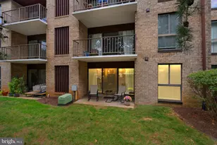 2042 Royal Fern Ct, Reston, VA 20191 - Photo 16