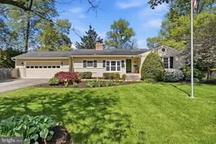 9220 Forest Haven Dr, Alexandria, VA 22309 - Photo 2