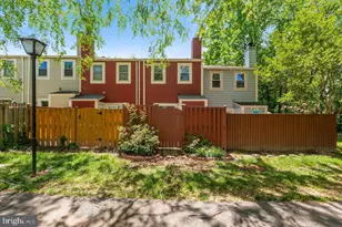 2120 Whisperwood Glen Ln, Reston, VA 20191 - Photo 30