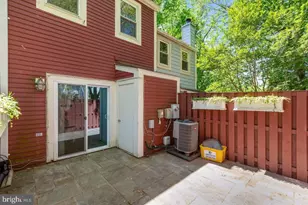 2120 Whisperwood Glen Ln, Reston, VA 20191 - Photo 28