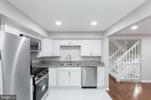 5814 Rock Forest Ct, Centreville, VA 20121 - Photo 18