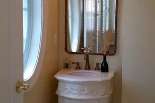 1632 Colonial Hills Dr, McLean, VA 22102 - Photo 18