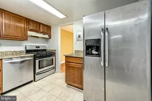 1403 Northgate Square, Reston, VA 20190 - Photo 4