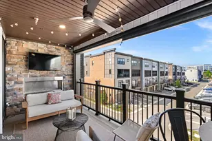 2240 Woodland Gap Terrace, Herndon, VA 20171 - Photo 36