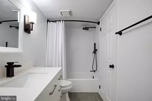 3307 Lakeside View Dr, Falls Church, VA 22041 - Photo 30