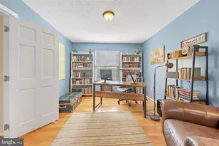 1431 Flynn Ct, Herndon, VA 20170 - Photo 6