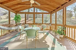 1431 Flynn Ct, Herndon, VA 20170 - Photo 16