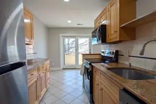 6431 Richmond Hwy, Alexandria, VA 22306 - Photo 12