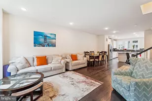 13358 Sherwood Park Ln, Herndon, VA 20171 - Photo 8