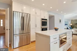 3281 Dutch Mill Ct, Oakton, VA 22124 - Photo 14