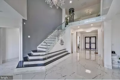 9116 Leesburg Pike, Vienna, VA 22182 - Photo 12