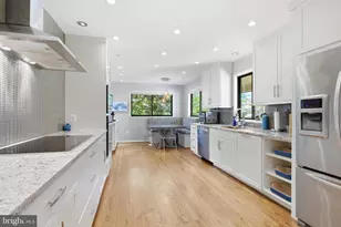 9615 Tinsmith Ln, Burke, VA 22015 - Photo 4