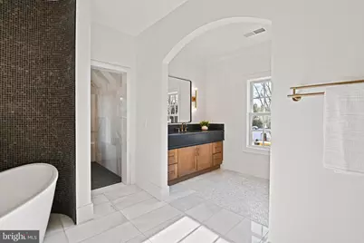 352 Ayr Hill Avenue NE, Vienna, VA 22180 - Photo 38