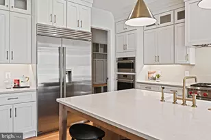 352 Ayr Hill Ave NE, Vienna, VA 22180 - Photo 14