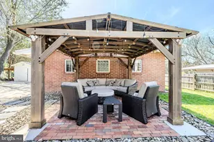 2904 Farmington Dr, Alexandria, VA 22303 - Photo 24