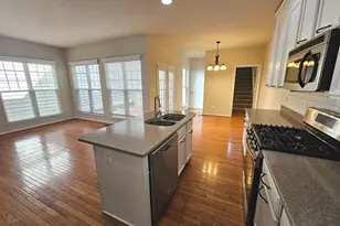 9137 Stonegarden Dr, Lorton, VA 22079 - Photo 8