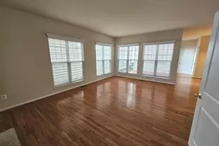 9137 Stonegarden Dr, Lorton, VA 22079 - Photo 4