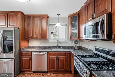 8806 Cromwell Drive, Springfield, VA 22151 - Photo 6