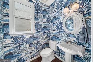 8032 Washington Rd, Alexandria, VA 22308 - Photo 12