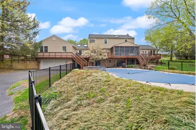 813 Lunenburg Road, Great Falls, VA 22066 - Photo 84
