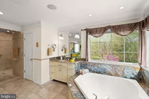 813 Lunenburg Rd, Great Falls, VA 22066 - Photo 50