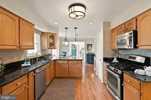 813 Lunenburg Rd, Great Falls, VA 22066 - Photo 24