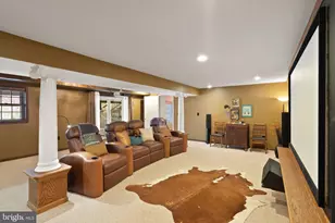 813 Lunenburg Rd, Great Falls, VA 22066 - Photo 62