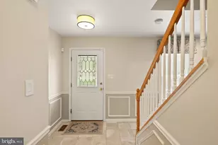 813 Lunenburg Rd, Great Falls, VA 22066 - Photo 6