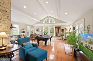 813 Lunenburg Rd, Great Falls, VA 22066 - Photo 16