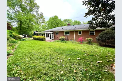 8904 Bridgehaven Court, Alexandria, VA 22308 - Photo 10