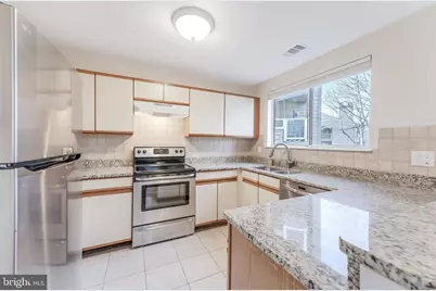 1500 Summerchase Court, Reston, VA 20194 - Photo 4