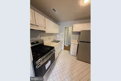 3100 S Manchester Street #304, Falls Church, VA 22044 - Photo 6