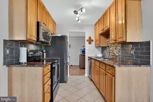 10200 Bushman Dr, Oakton, VA 22124 - Photo 8